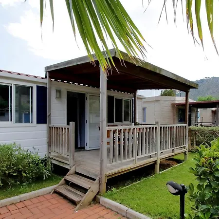 Le Palme Village Parco vacanze 4*