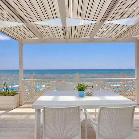 Parco vacanze Le Palme Village 4*